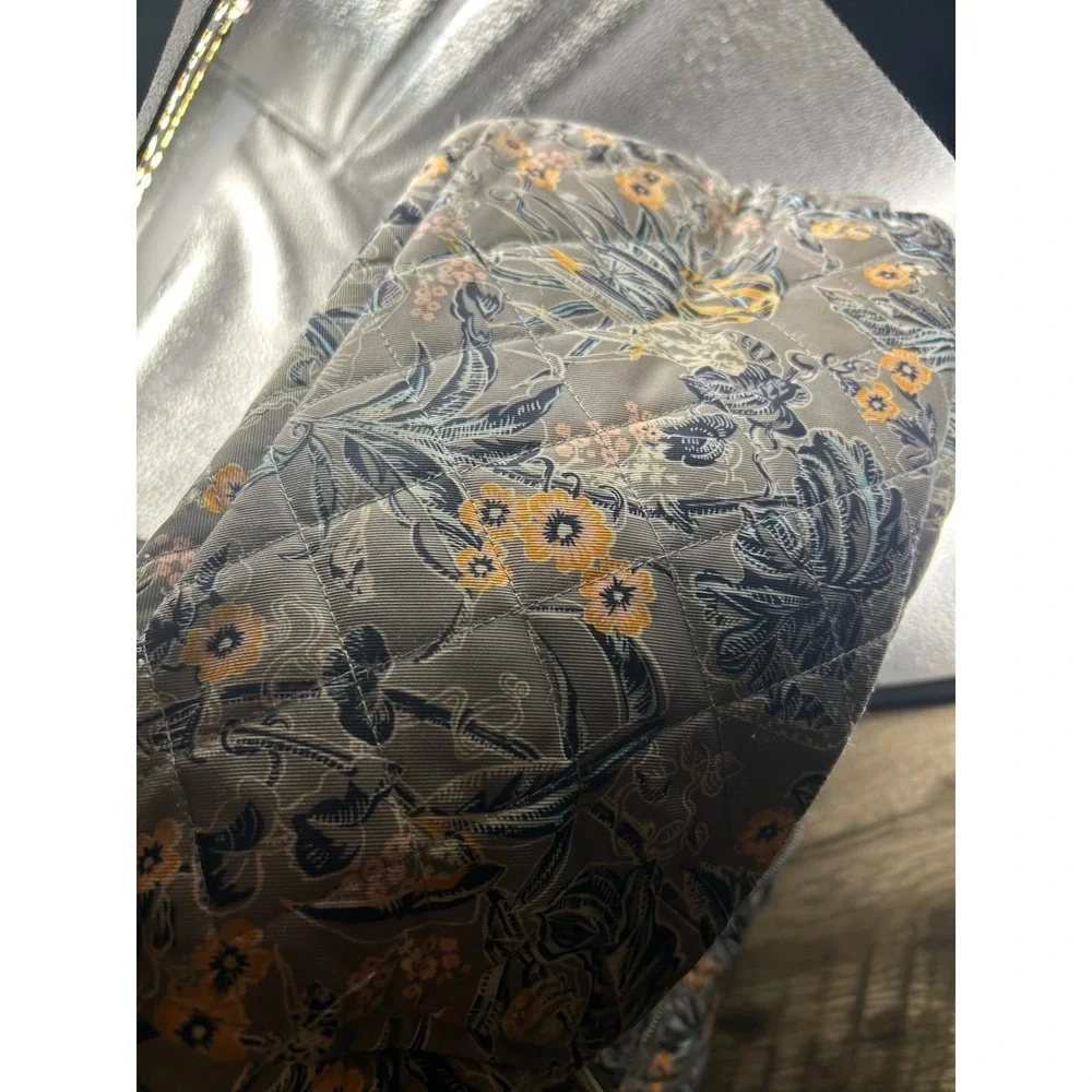 Vera Bradley Quilted Backpack Gray Floral Botanical Print Multi Pocket Travel